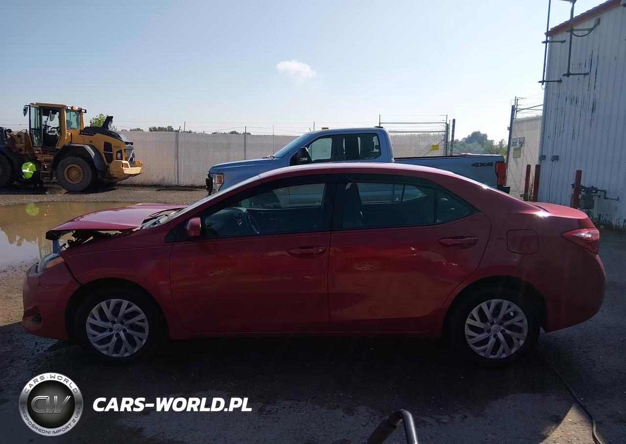 2017 Toyota Corolla Le VIN:5YFBURHE0HP614923 - 14