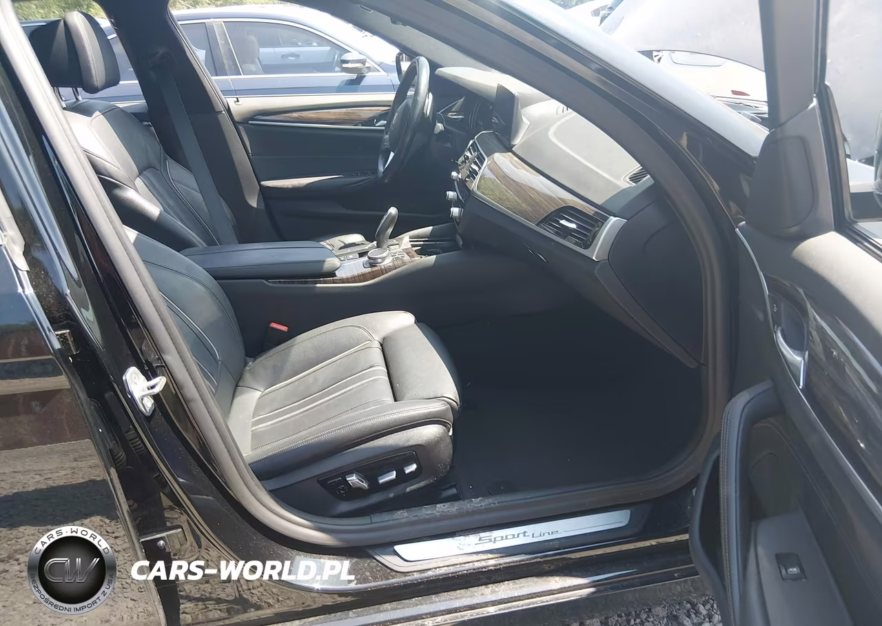 2019 BMW 5 Series 530I xDrive VIN:WBAJA7C53KWW45174 - 5