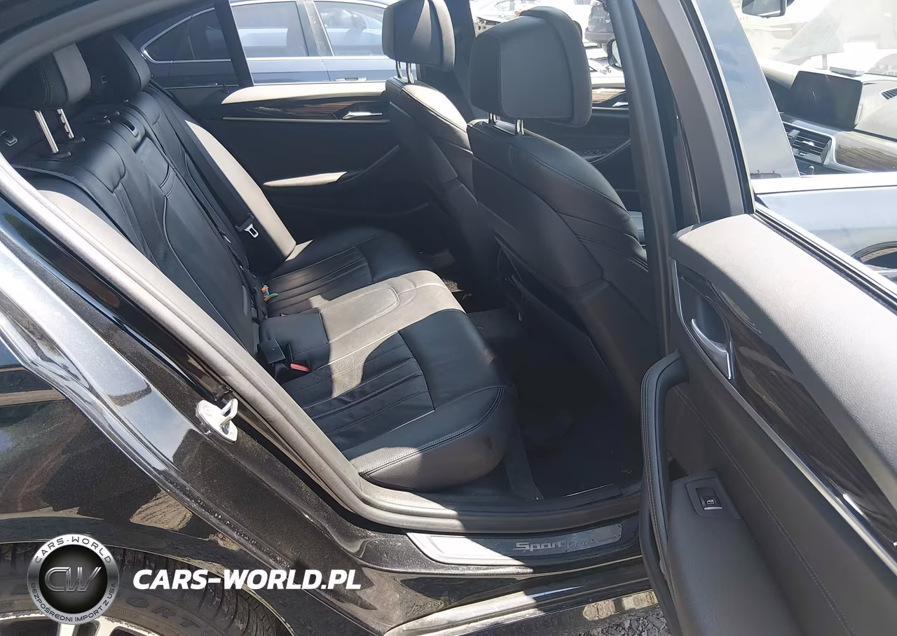 2019 BMW 5 Series 530I xDrive VIN:WBAJA7C53KWW45174 - 8