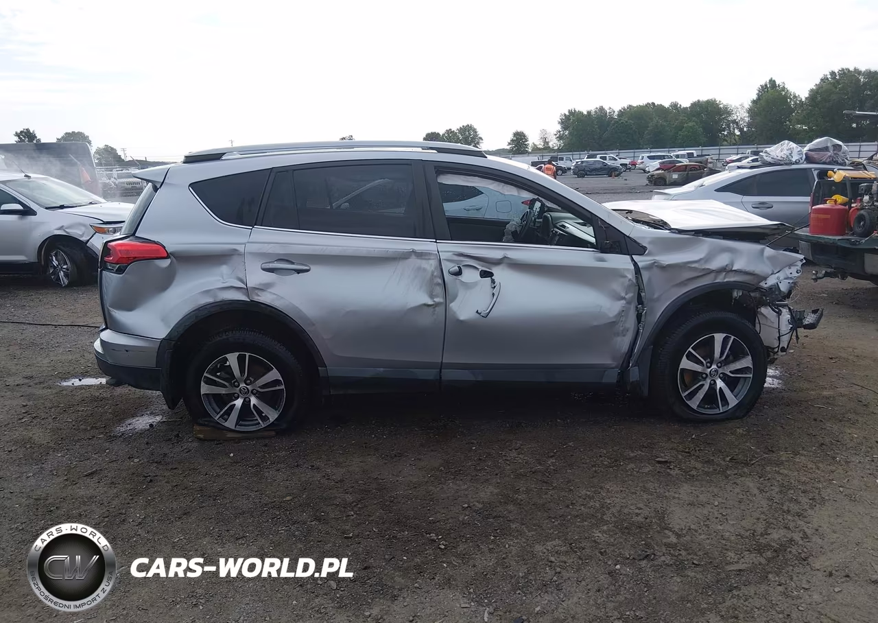 2017 Toyota Rav4 Xle VIN:2T3WFREV8HW383839 - 14