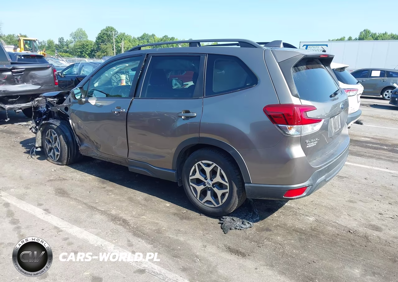 2019 Subaru Forester Premium VIN:JF2SKAEC3KH407053 - 3