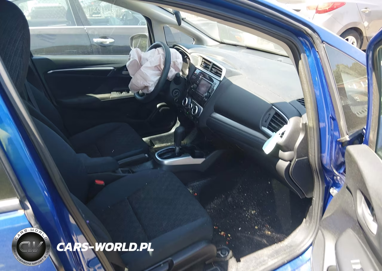 2015 Honda Fit Lx VIN:3HGGK5H59FM734469 - 5
