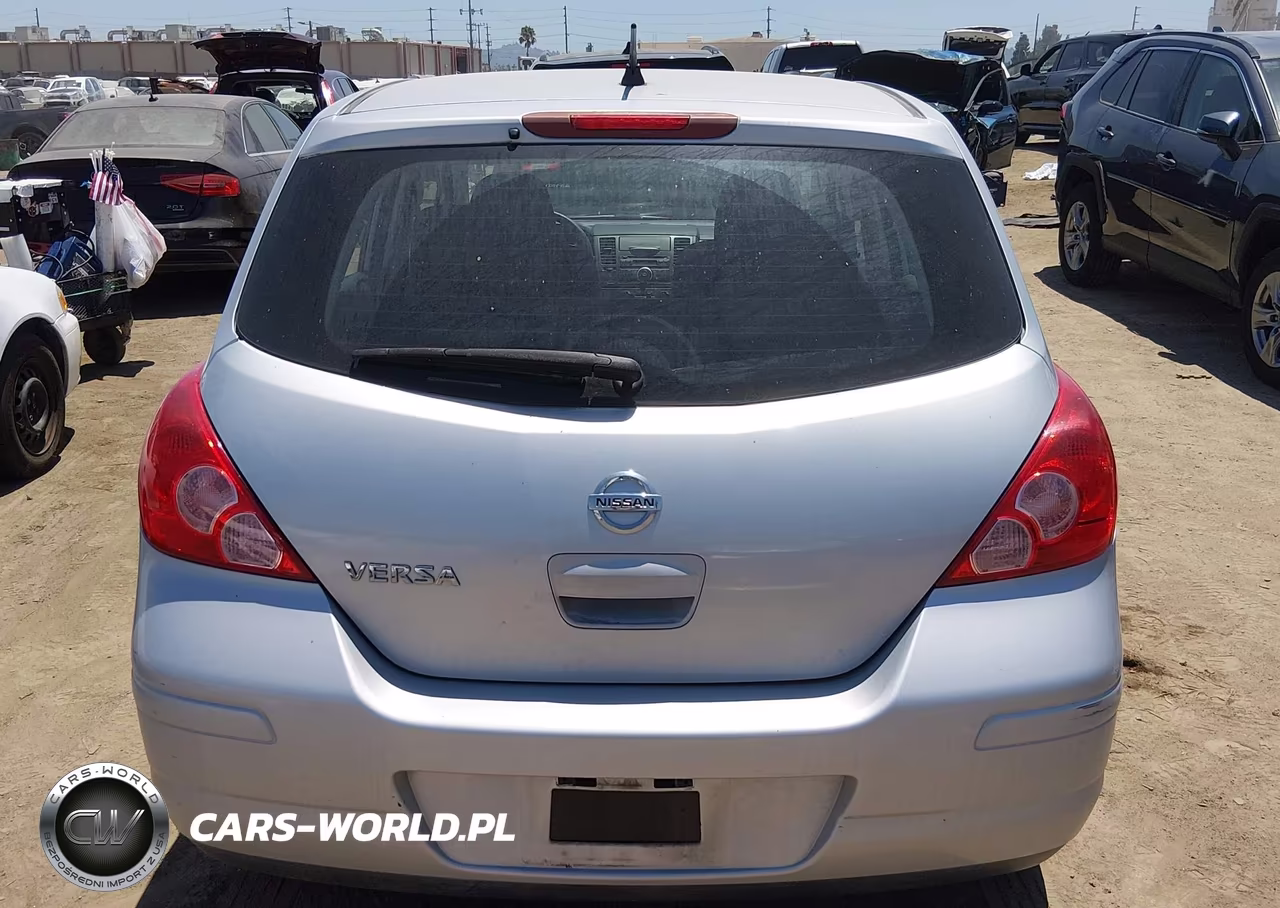 2011 Nissan Versa 1.8S VIN:3N1BC1CPXBL425412 - 15