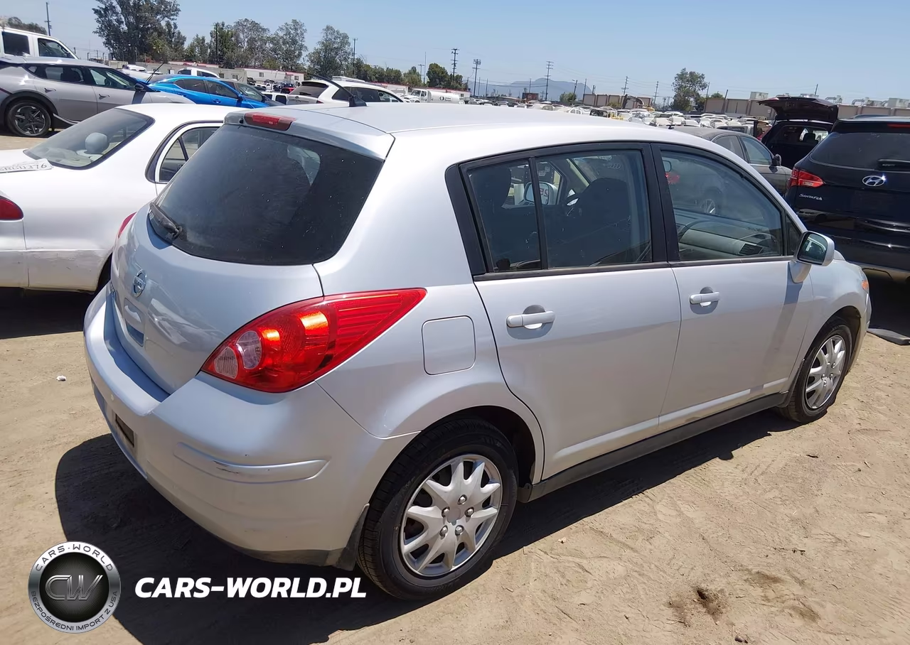 2011 Nissan Versa 1.8S VIN:3N1BC1CPXBL425412 - 4