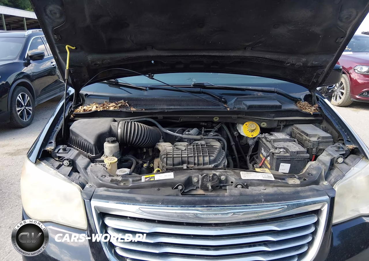 2014 Chrysler Town & Country Touring VIN:2C4RC1BG4ER293672 - 10