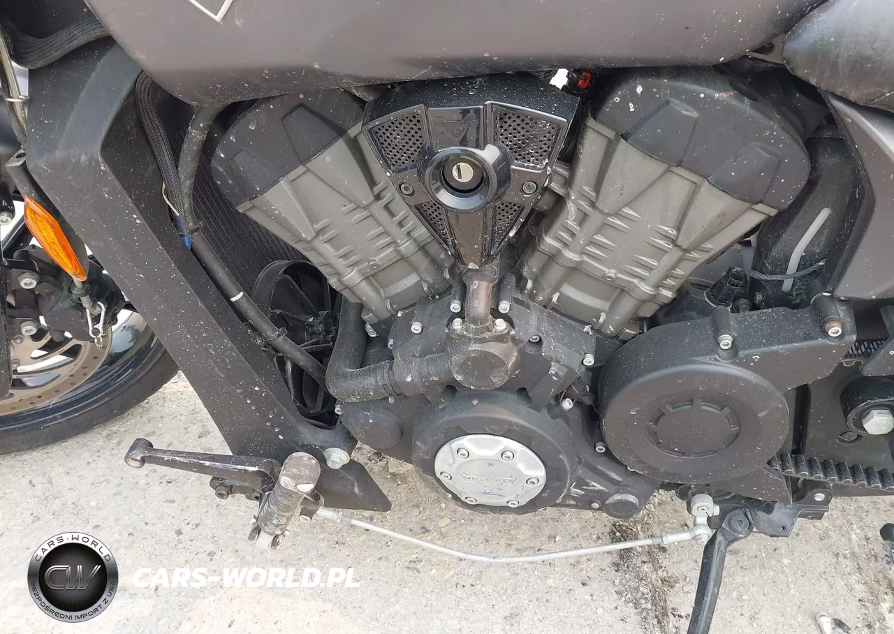 2017 Victory Motorcycles Octane VIN:5VPFTB005H3000164 - 9