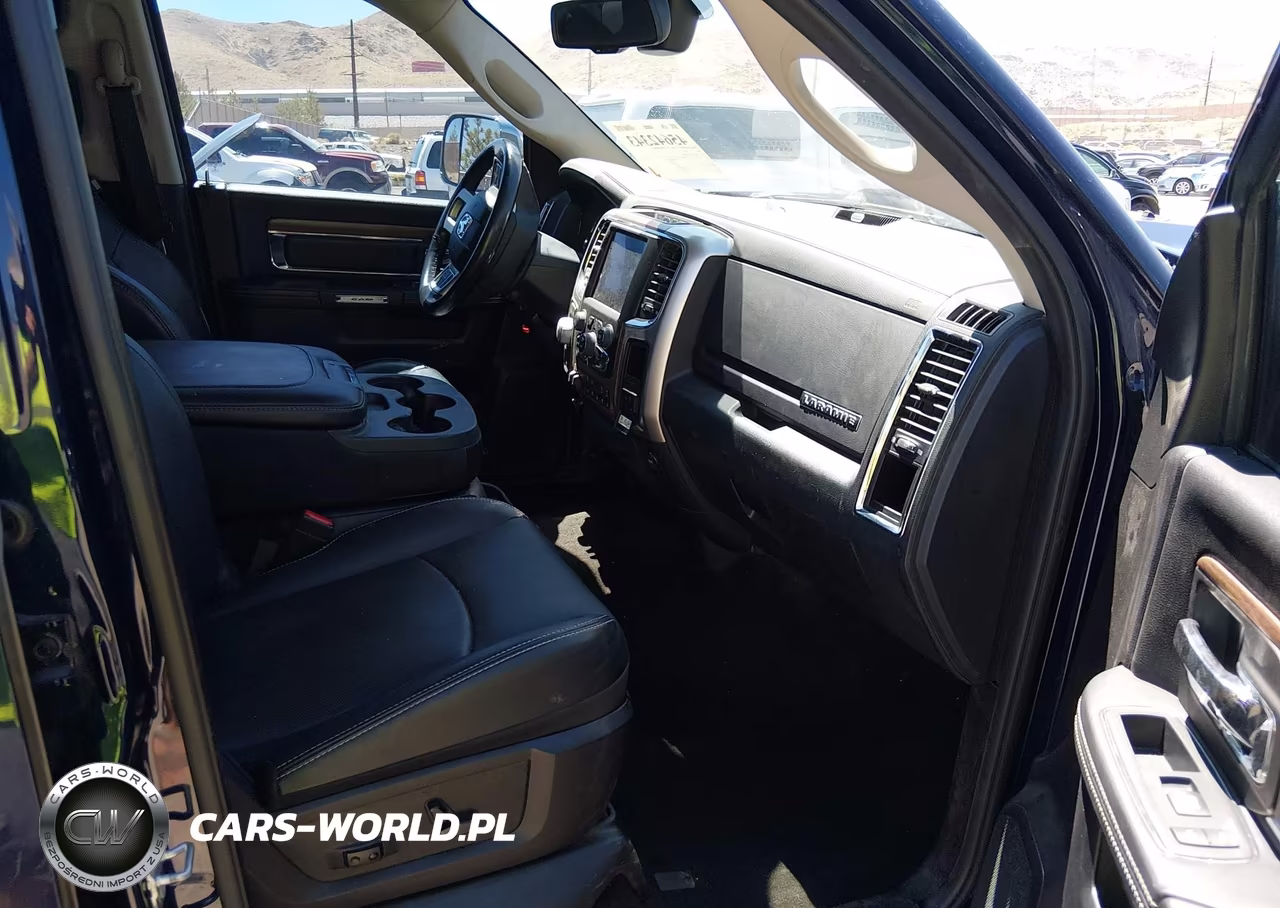 2016 Ram 1500 Laramie VIN:1C6RR7VM0GS234839 - 5