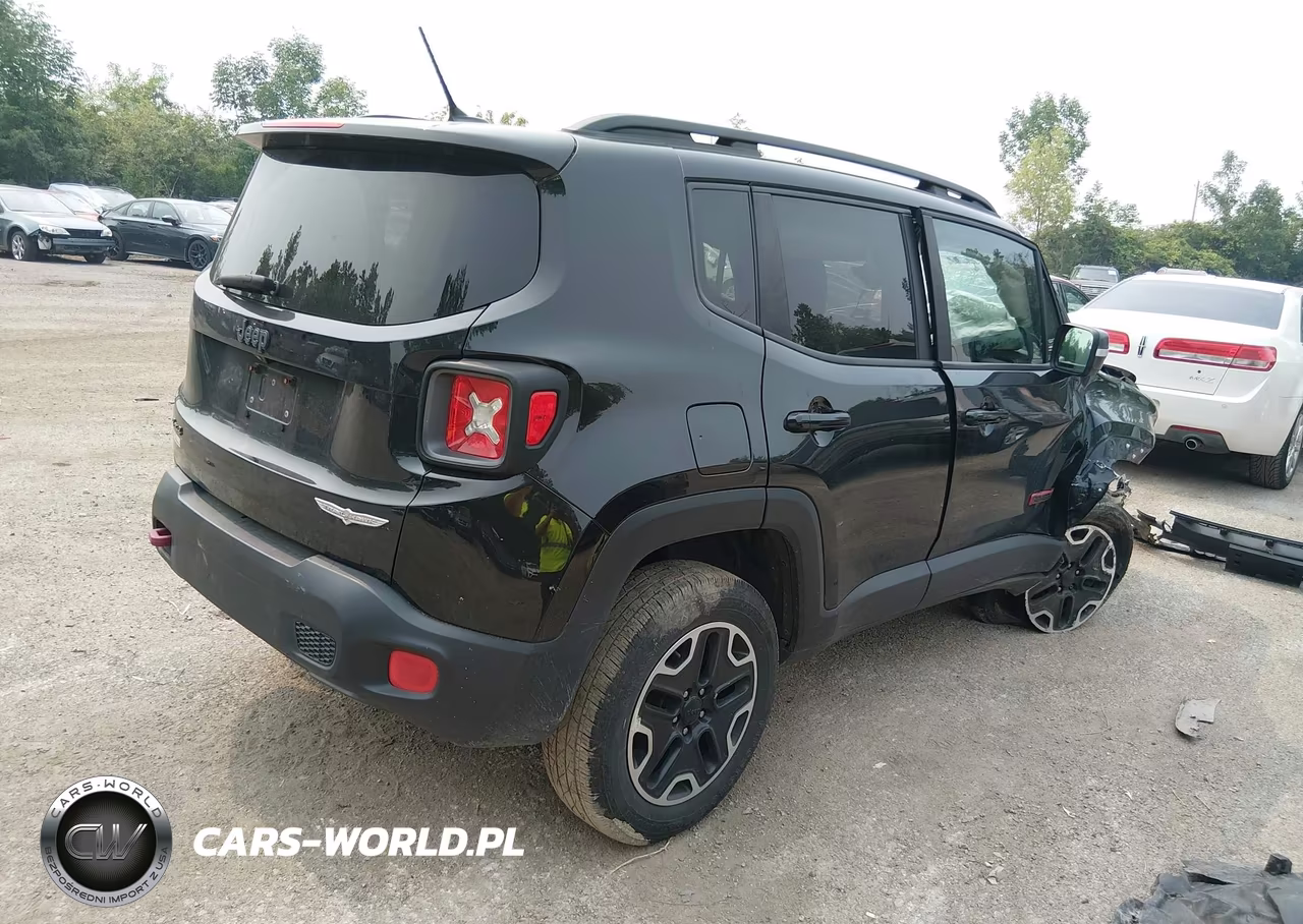 2017 Jeep Renegade Trailhawk VIN:ZACCJBCB4HPF40766 - 4