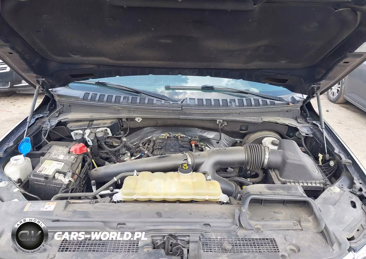 2021 Ford Expedition Limited VIN:1FMJU2AT4MEA17935 - 10