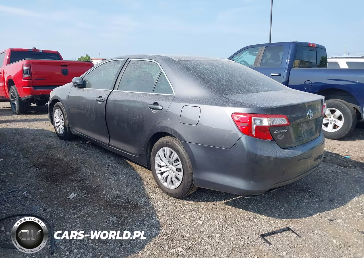 2013 Toyota Camry L VIN:4T1BF1FK2DU673954 - 3