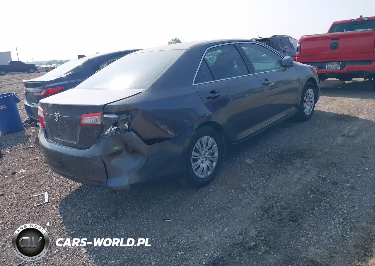 2013 Toyota Camry L VIN:4T1BF1FK2DU673954 - 4