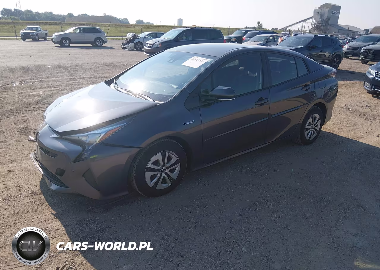 2018 Toyota Prius Three VIN:JTDKARFU4J3546675 - 2