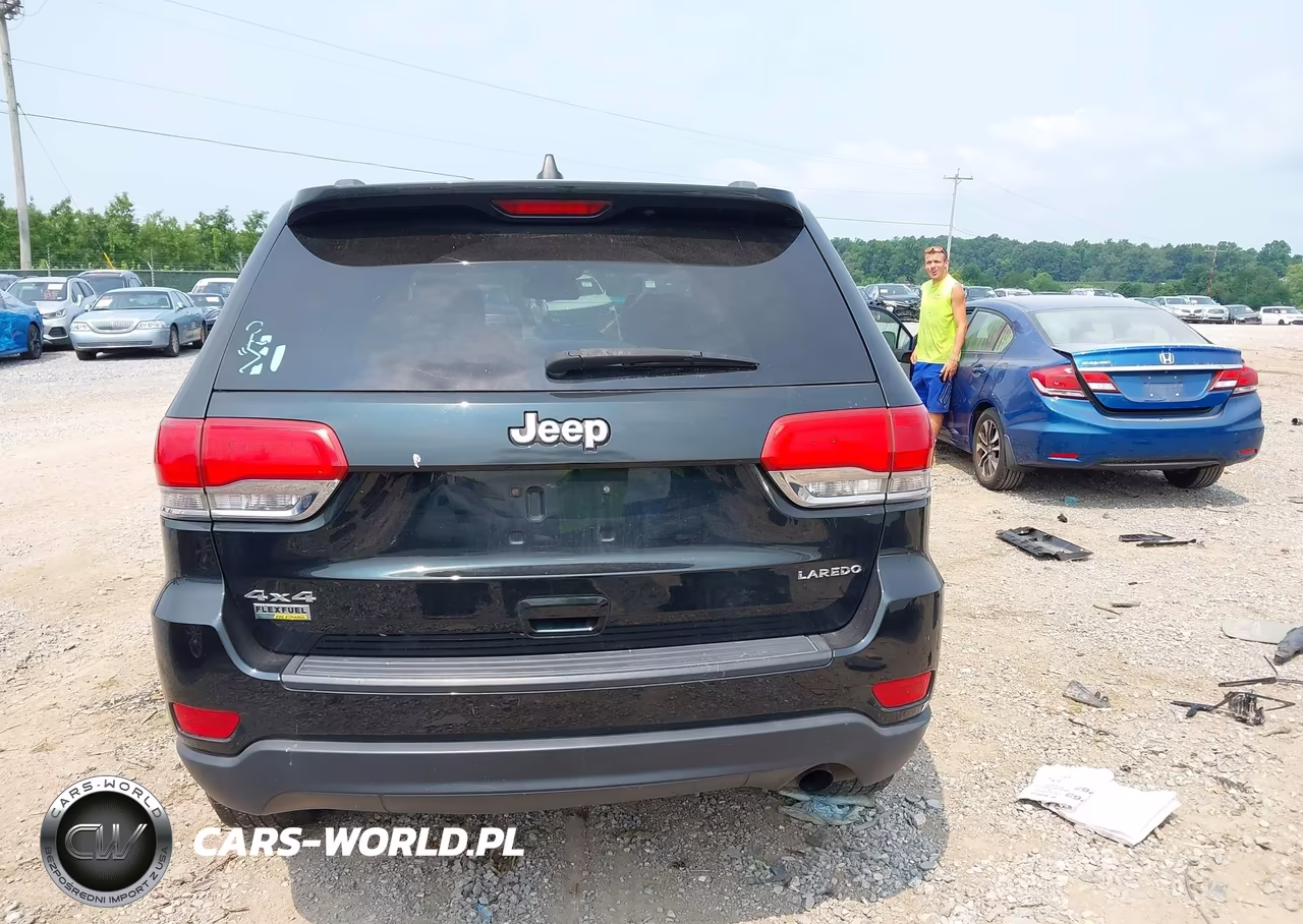 2014 Jeep Grand Cherokee Laredo VIN:1C4RJFAG8EC126406 - 16