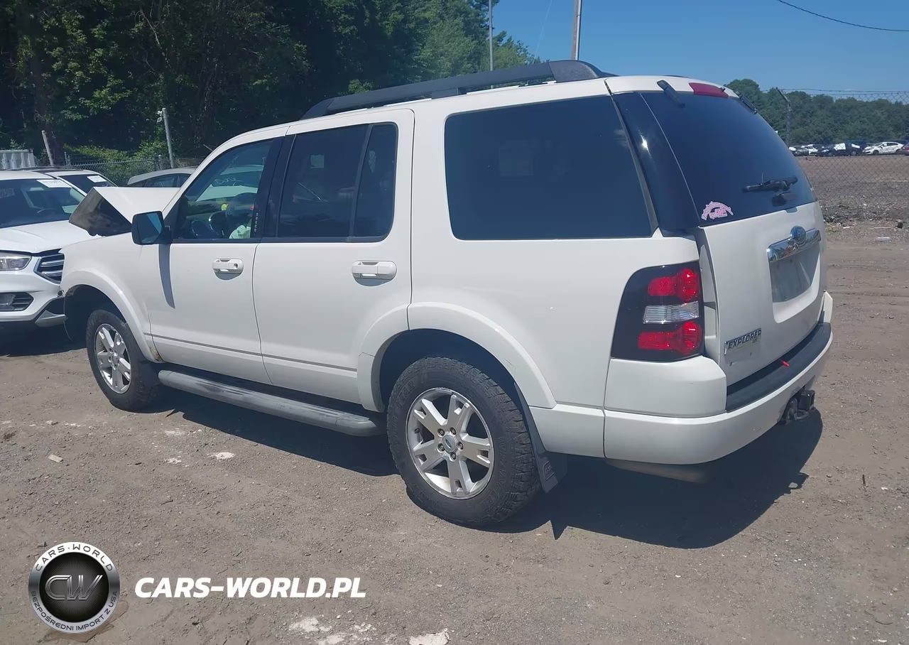2010 Ford Explorer Xlt VIN:1FMEU7DEXAUA34025 - 3