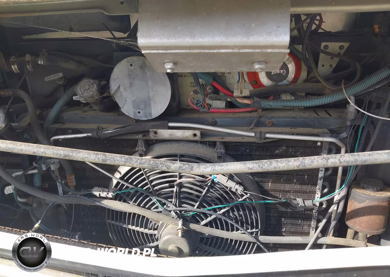 1991 Chevrolet P30 VIN:1GBKP37N8M3313247 - 10