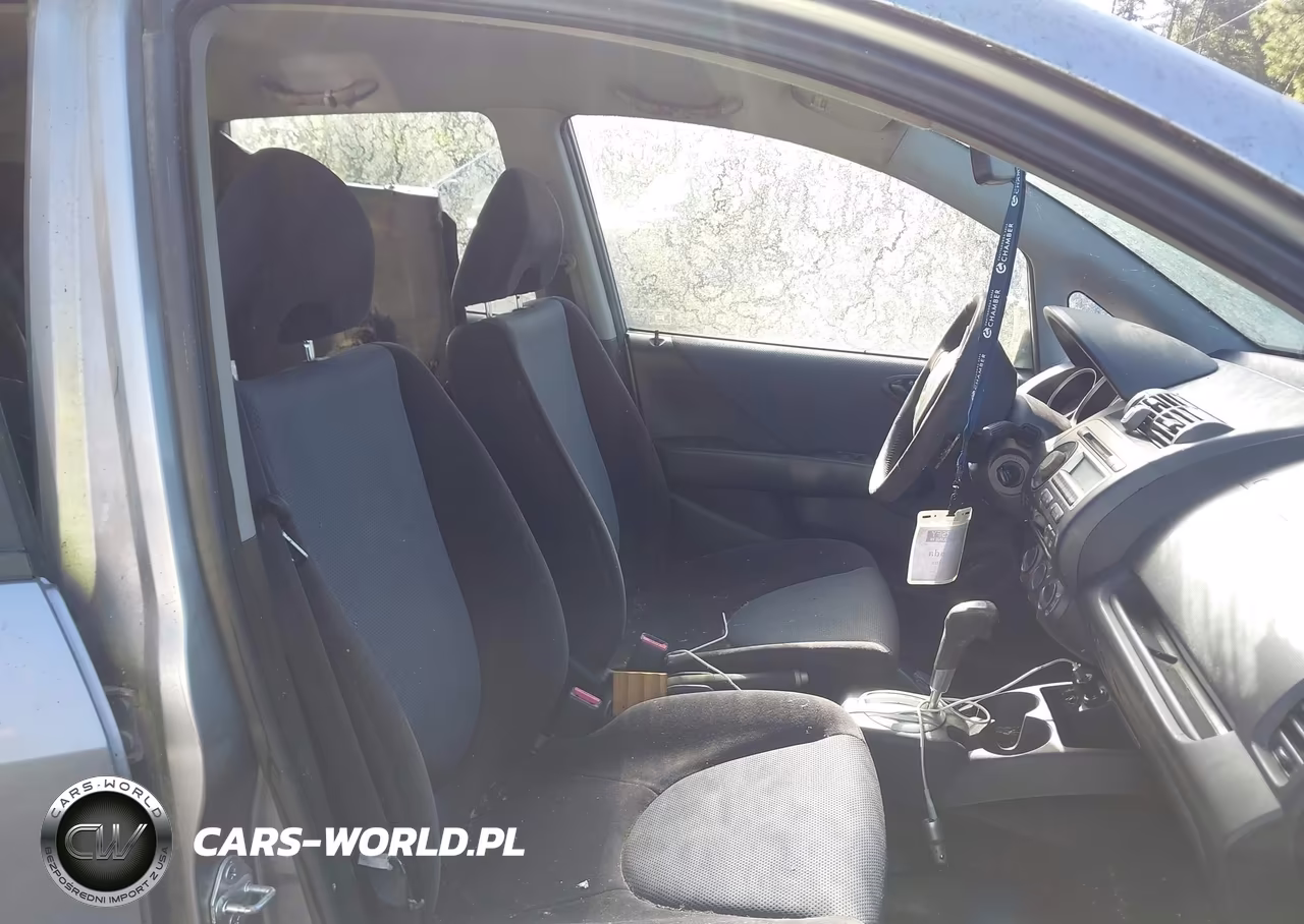 2007 Honda Fit Sport VIN:JHMGD38667S034163 - 5
