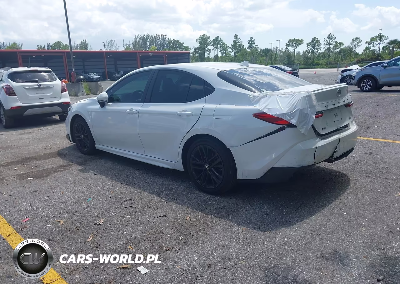 2025 Toyota Camry Se VIN:4T1DAACK2SU085531 - 3