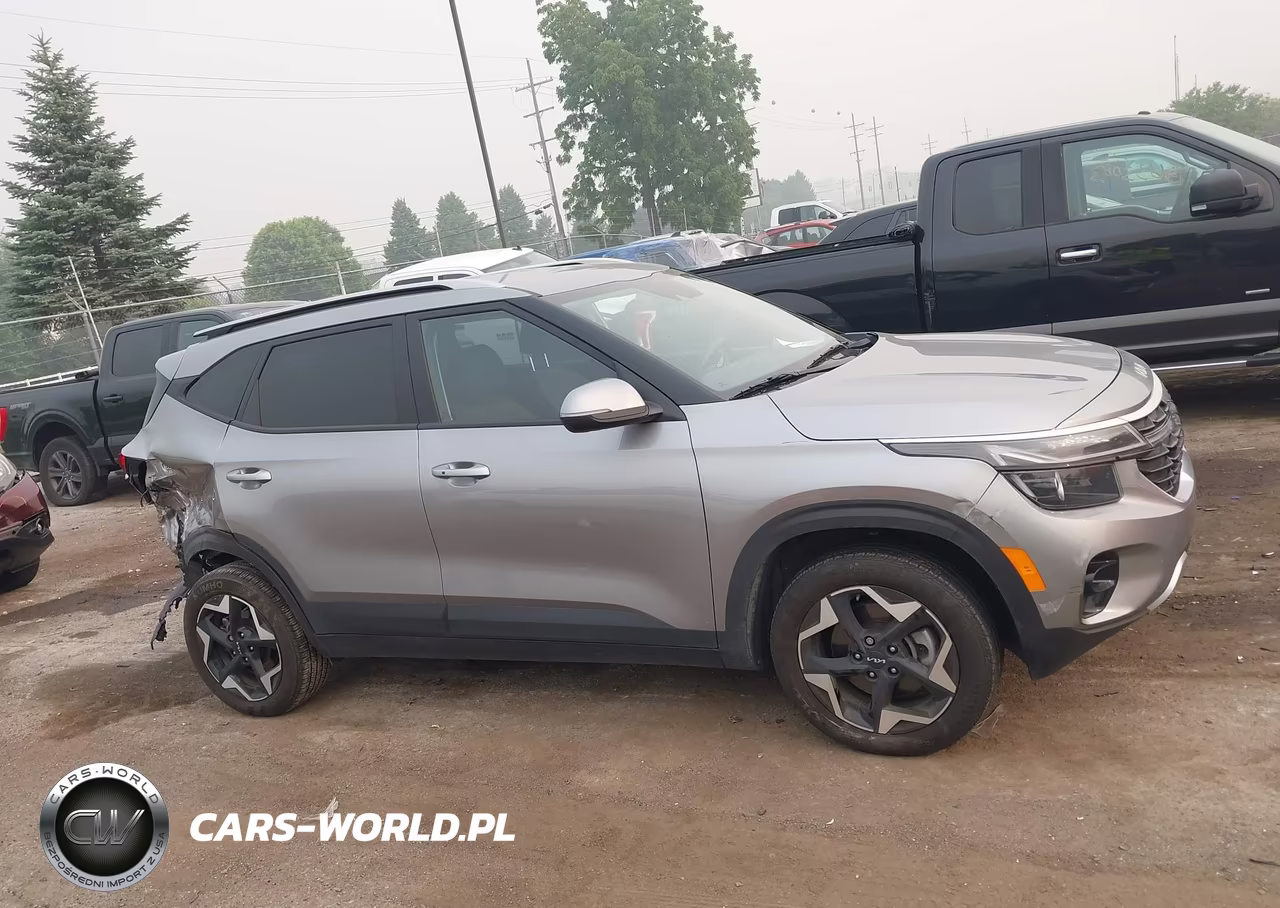 2025 Kia Seltos S VIN:KNDEUCAA0S7716569 - 13