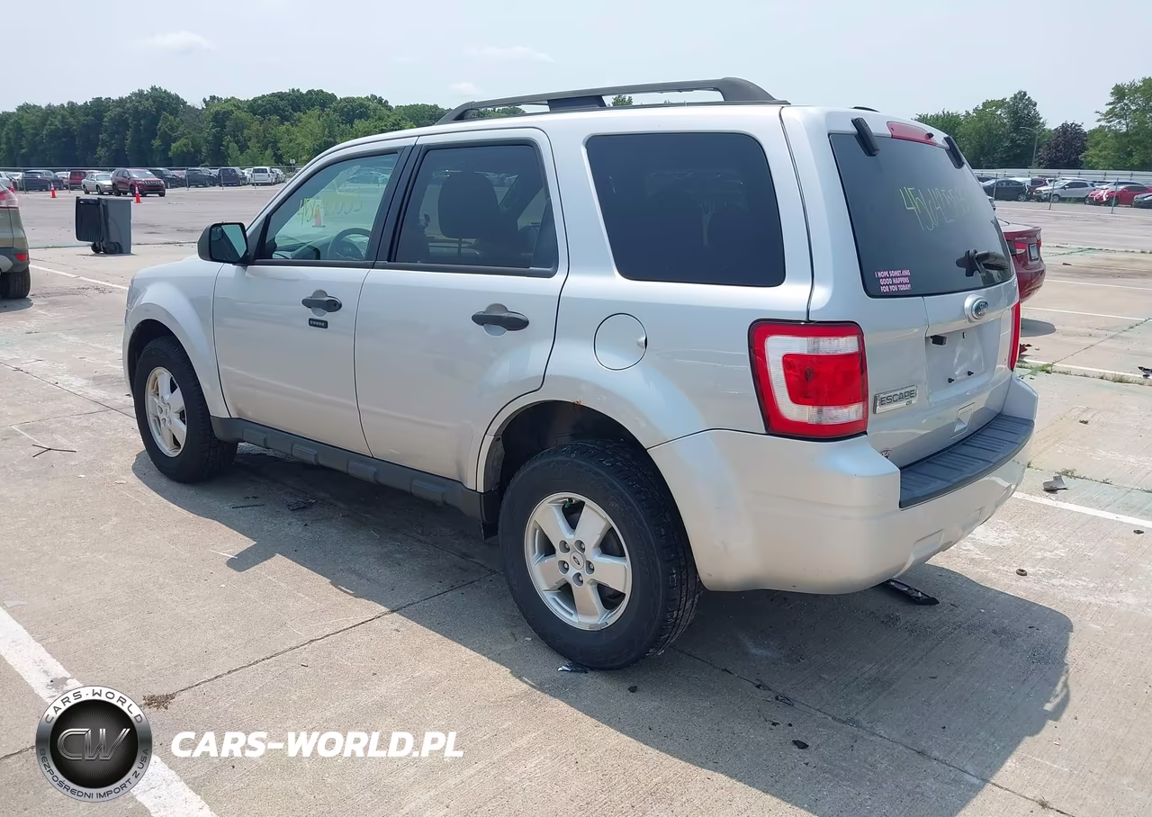2011 Ford Escape Xlt VIN:1FMCU0D72BKA22027 - 3