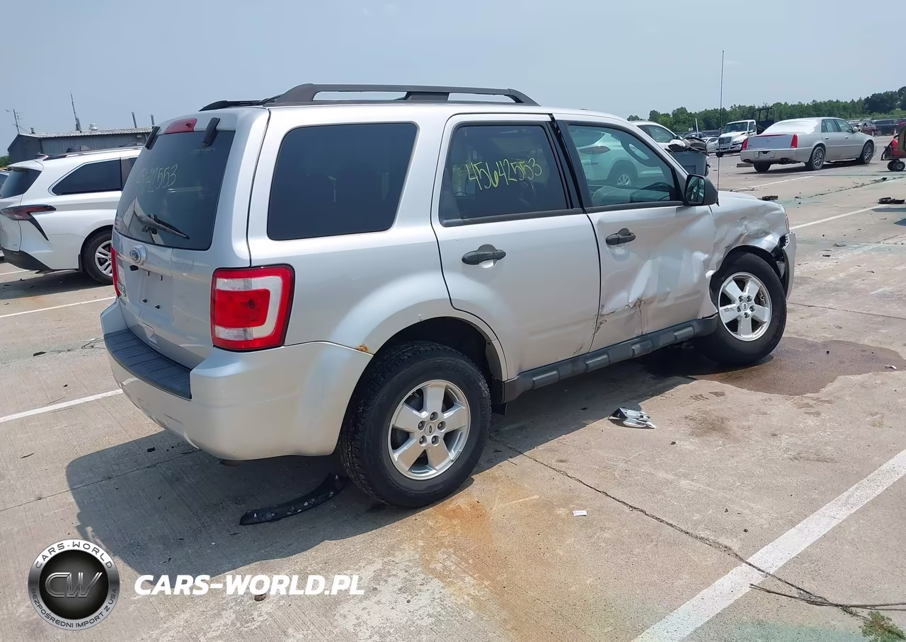 2011 Ford Escape Xlt VIN:1FMCU0D72BKA22027 - 4