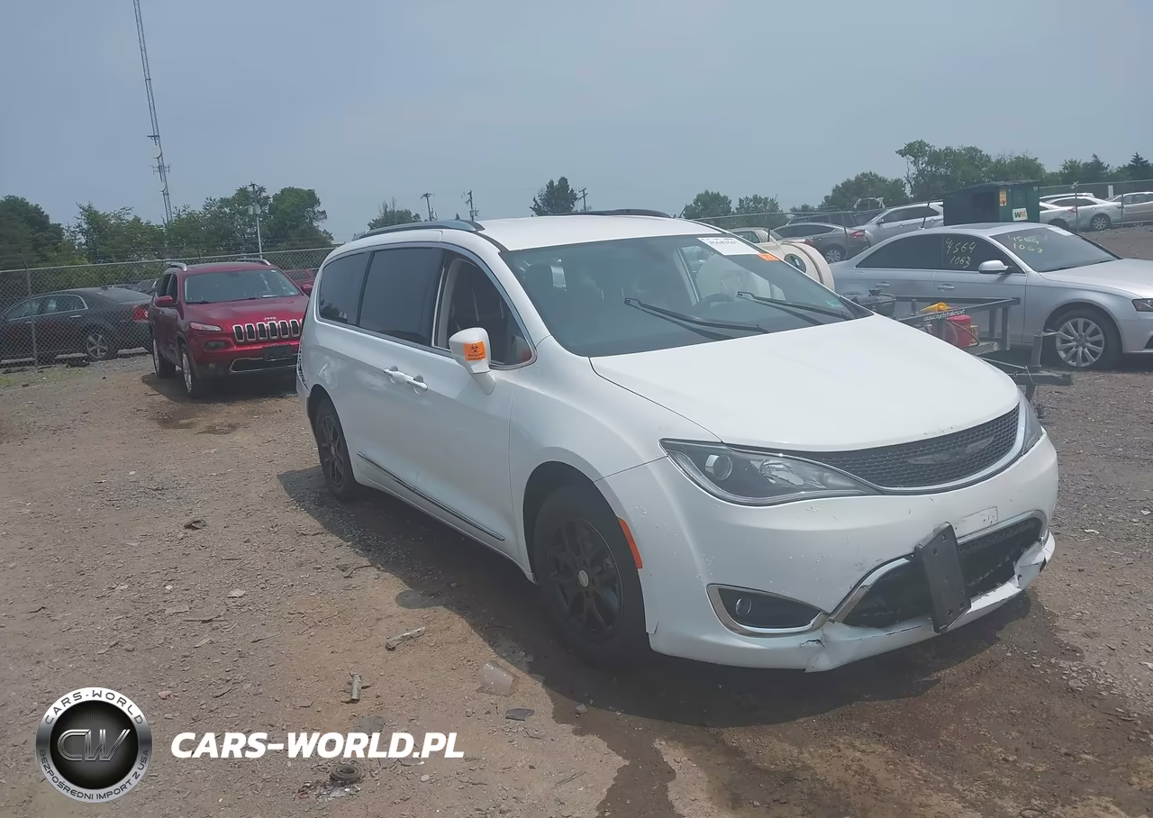 2020 Chrysler Pacifica Touring L