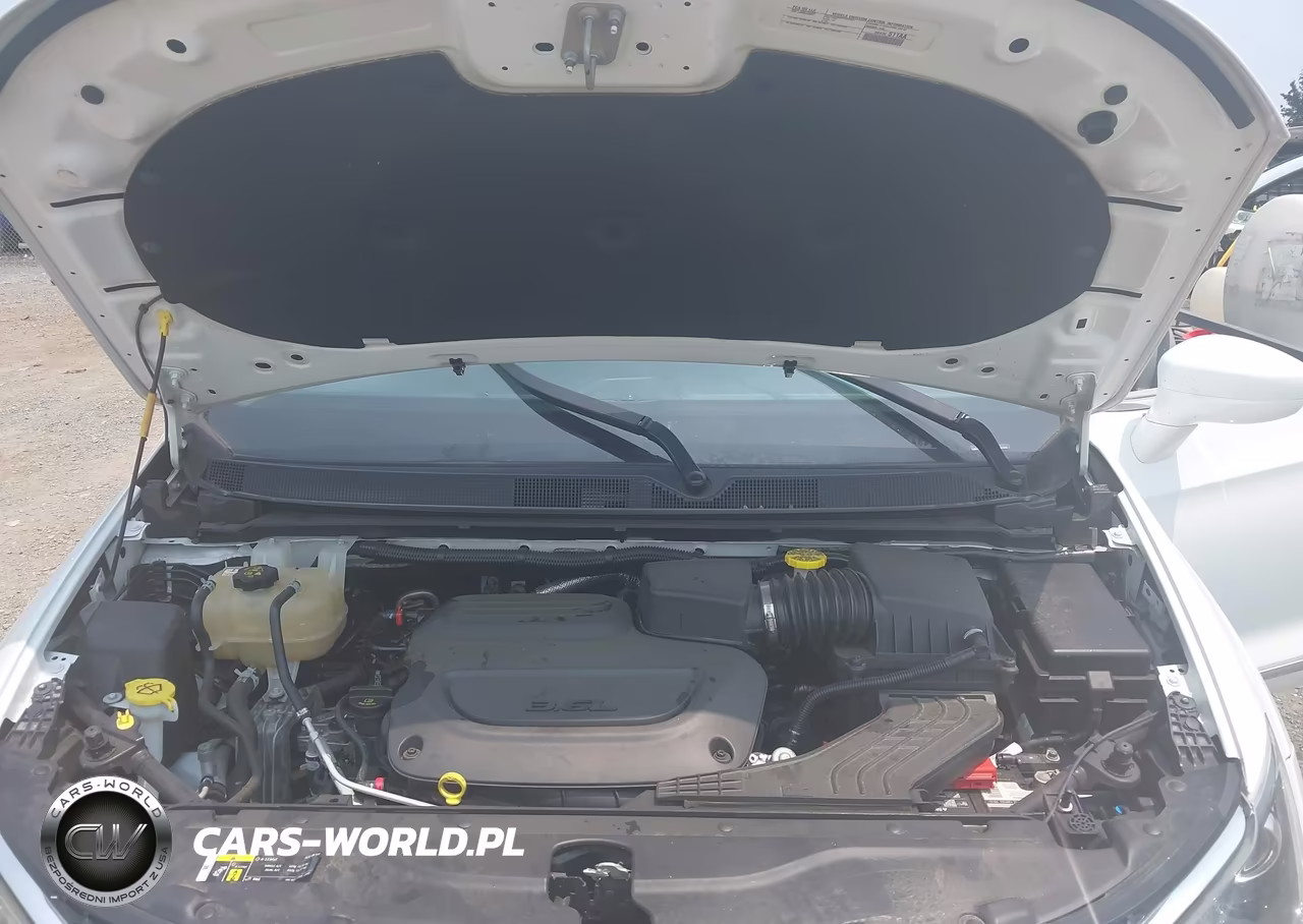 2020 Chrysler Pacifica Touring L VIN:2C4RC1BG3LR140035 - 10