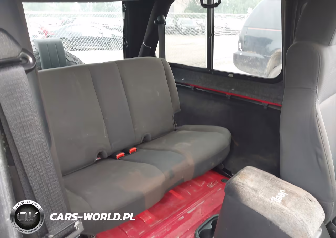 2006 Jeep Wrangler Unlimited VIN:1J4FA44S06P714067 - 7