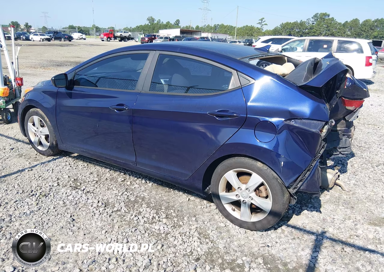 2013 Hyundai Elantra Gls VIN:5NPDH4AEXDH205894 - 3