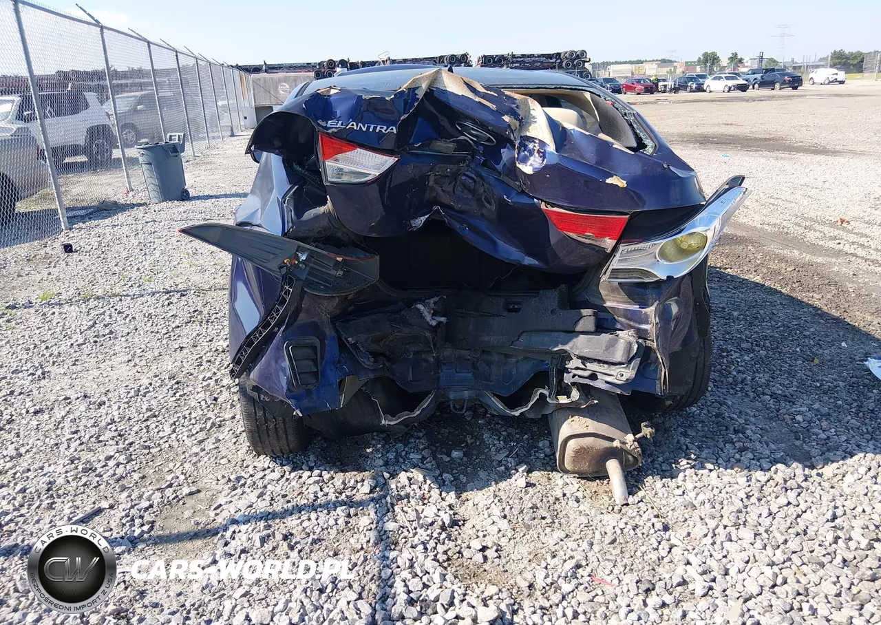 2013 Hyundai Elantra Gls VIN:5NPDH4AEXDH205894 - 6