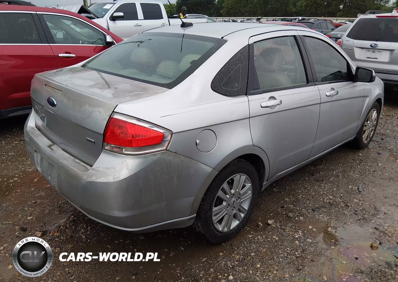 2010 Ford Focus Sel VIN:1FAHP3HN8AW171390 - 4