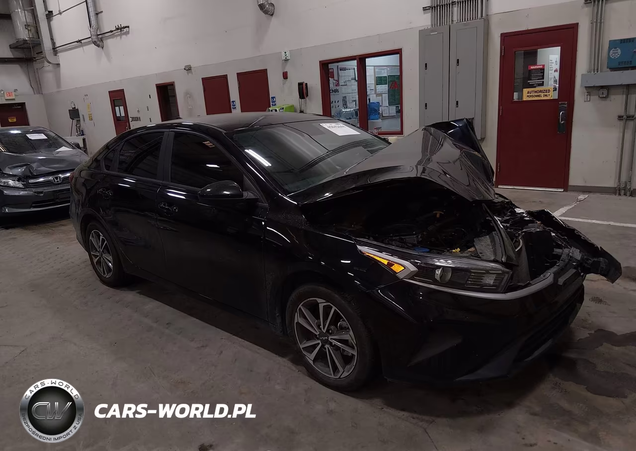 2023 Kia Forte Lxs – zdjęcie 1 z 16