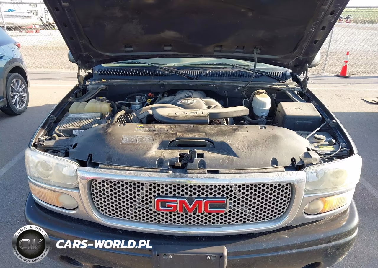 2004 GMC Yukon Denali VIN:1GKEK63U24J212002 - 10