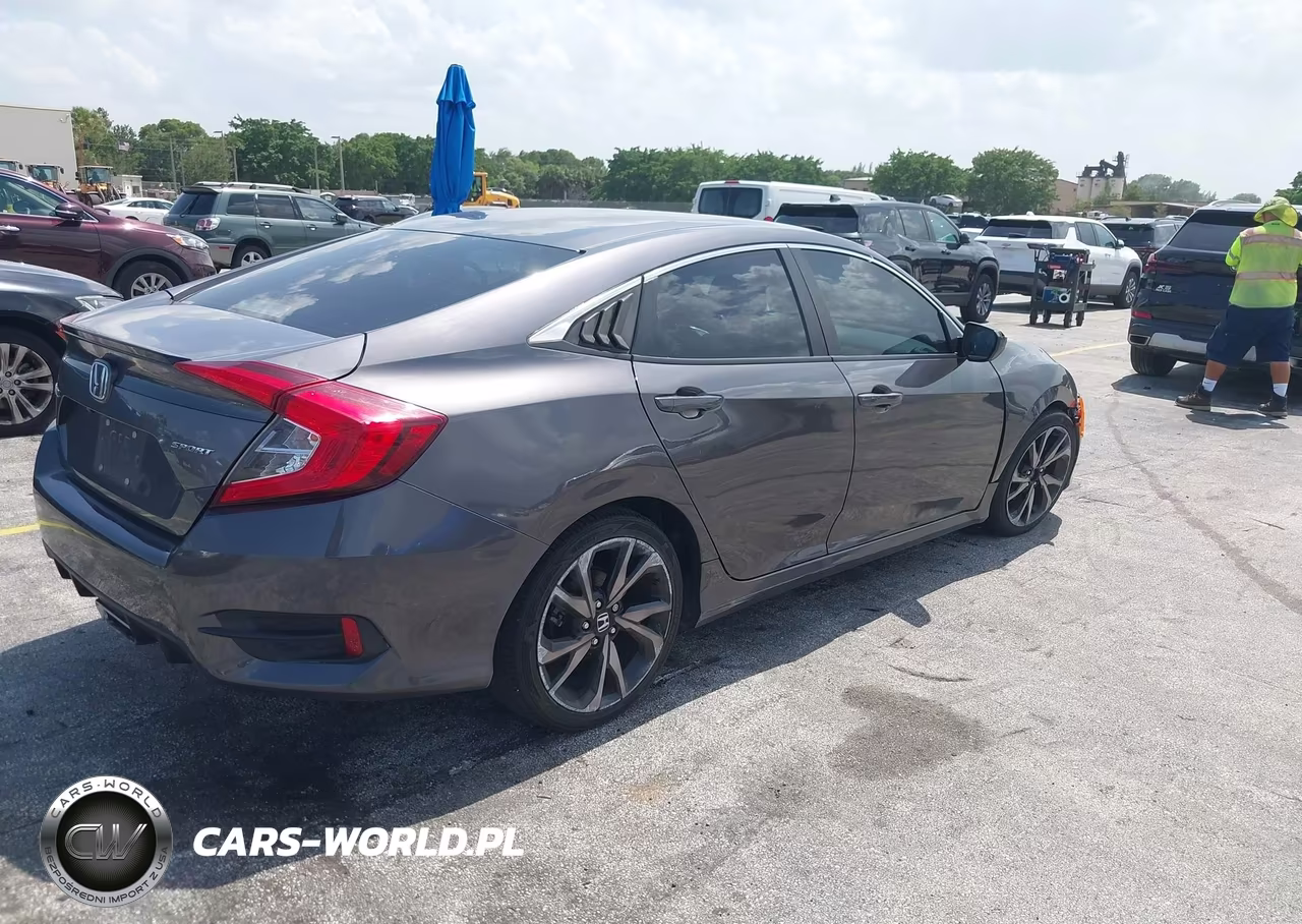 2019 Honda Civic Sport VIN:2HGFC2F83KH579723 - 4