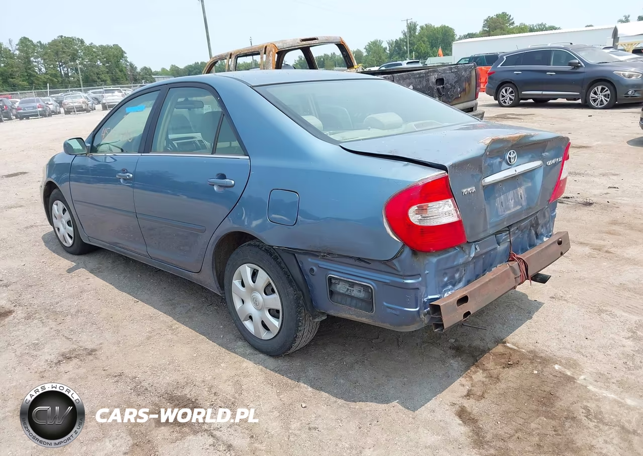 2003 Toyota Camry Le VIN:4T1BE32K13U687606 - 3