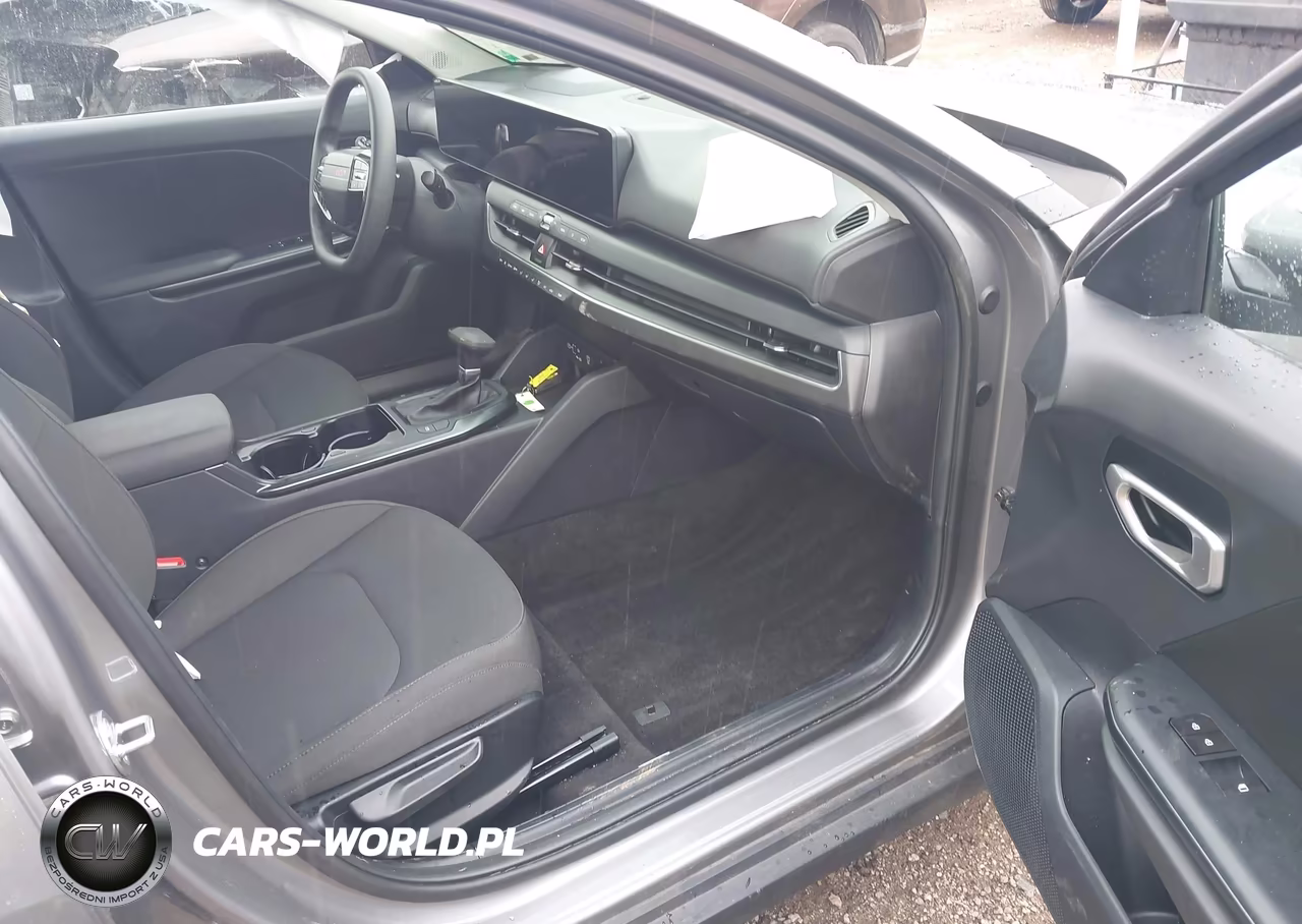 2026 Kia K4 Lxs VIN:3KPFT4DE3TE288526 - 5