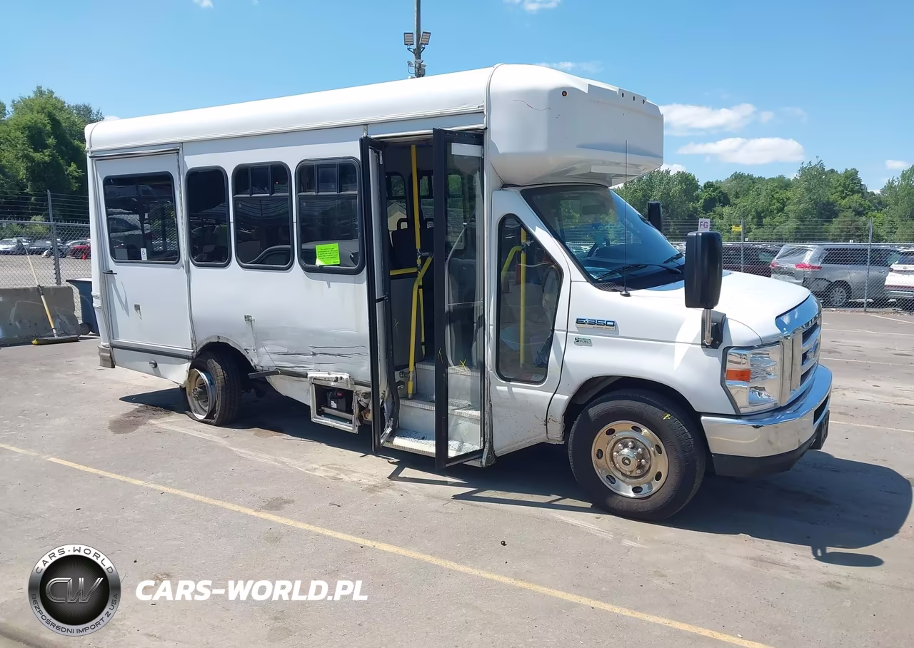 2019 Ford E-350 Cutaway