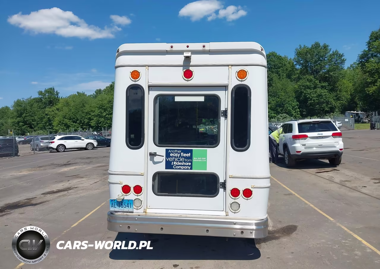 2019 Ford E-350 Cutaway VIN:1FDEE3F68KDC27593 - 15