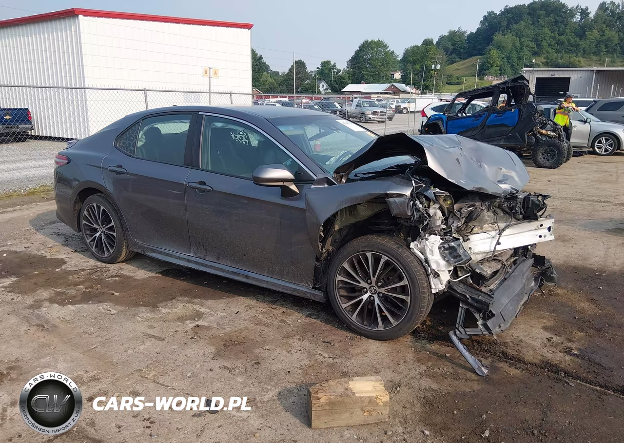 2019 Toyota Camry Se – zdjęcie 1 z 17