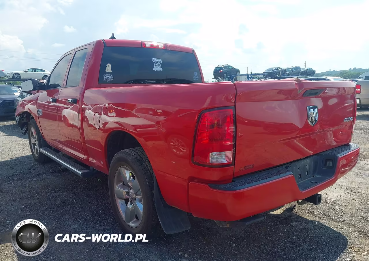 2019 Ram 1500 Classic Express 4X4 6'4 Box VIN:1C6RR7FG2KS623998 - 3