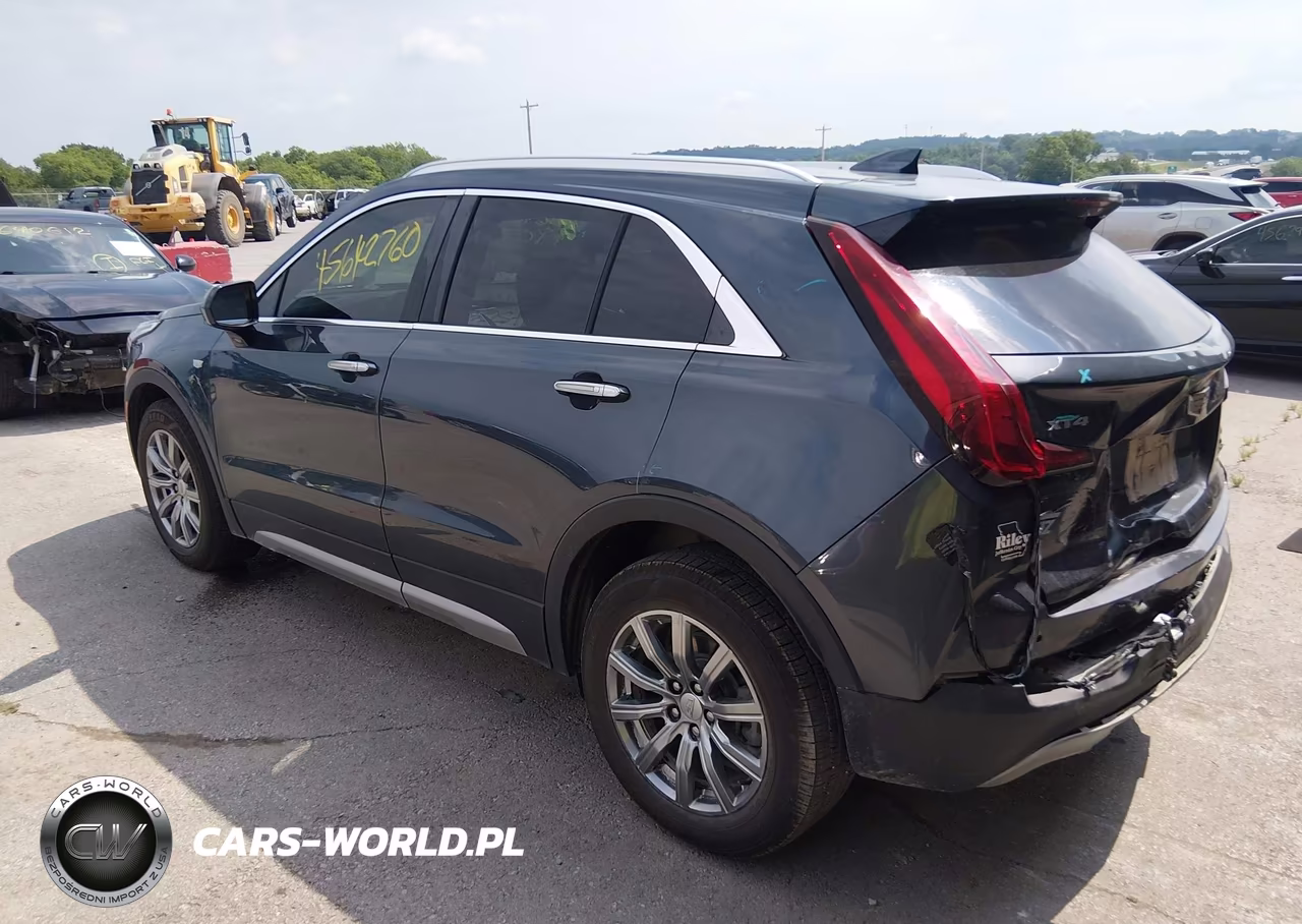 2019 Cadillac Xt4 Premium Luxury VIN:1GYFZCR48KF121005 - 3