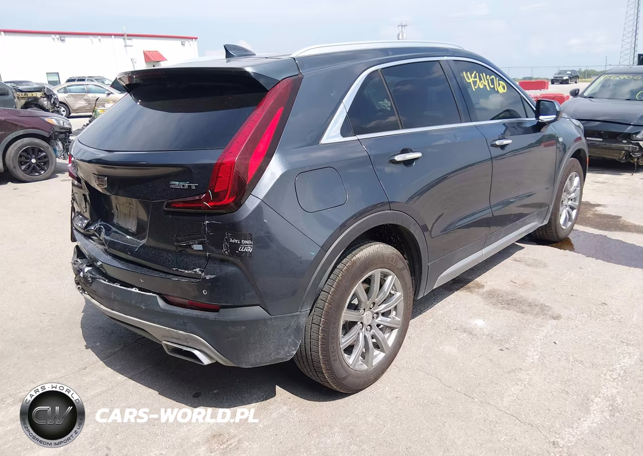 2019 Cadillac Xt4 Premium Luxury VIN:1GYFZCR48KF121005 - 4