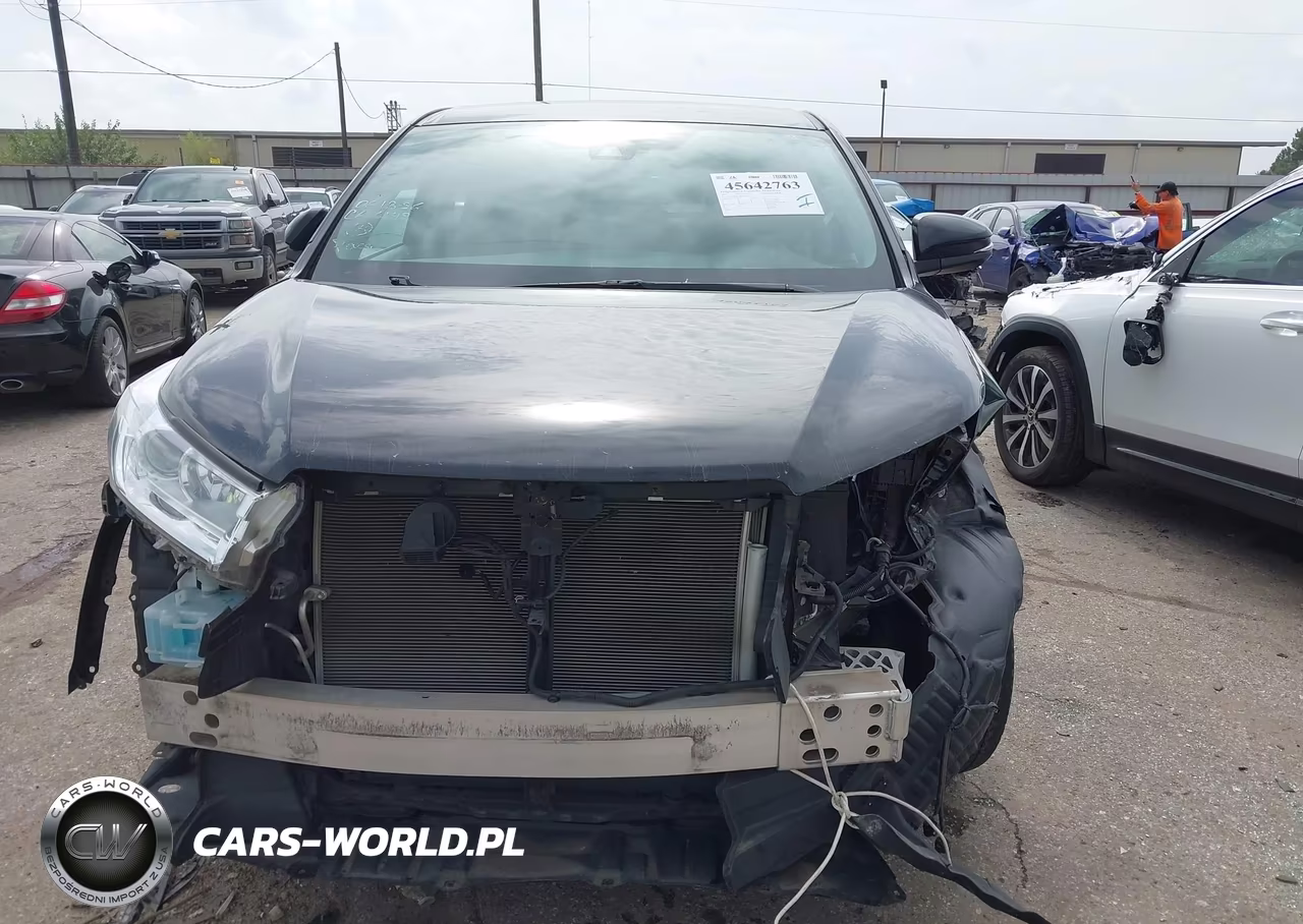 2019 Toyota Highlander Le VIN:5TDZARFH4KS061549 - 12