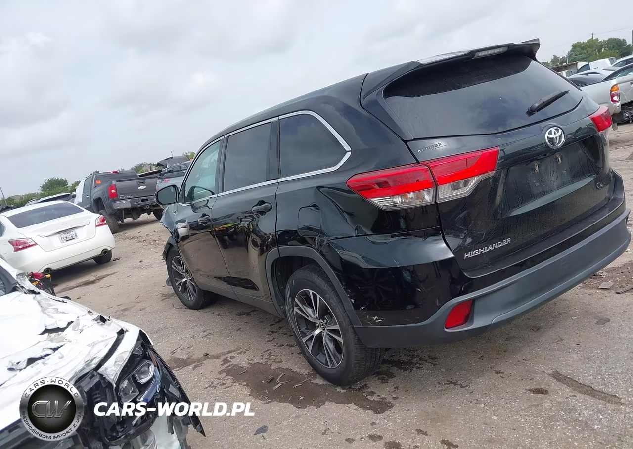 2019 Toyota Highlander Le VIN:5TDZARFH4KS061549 - 3