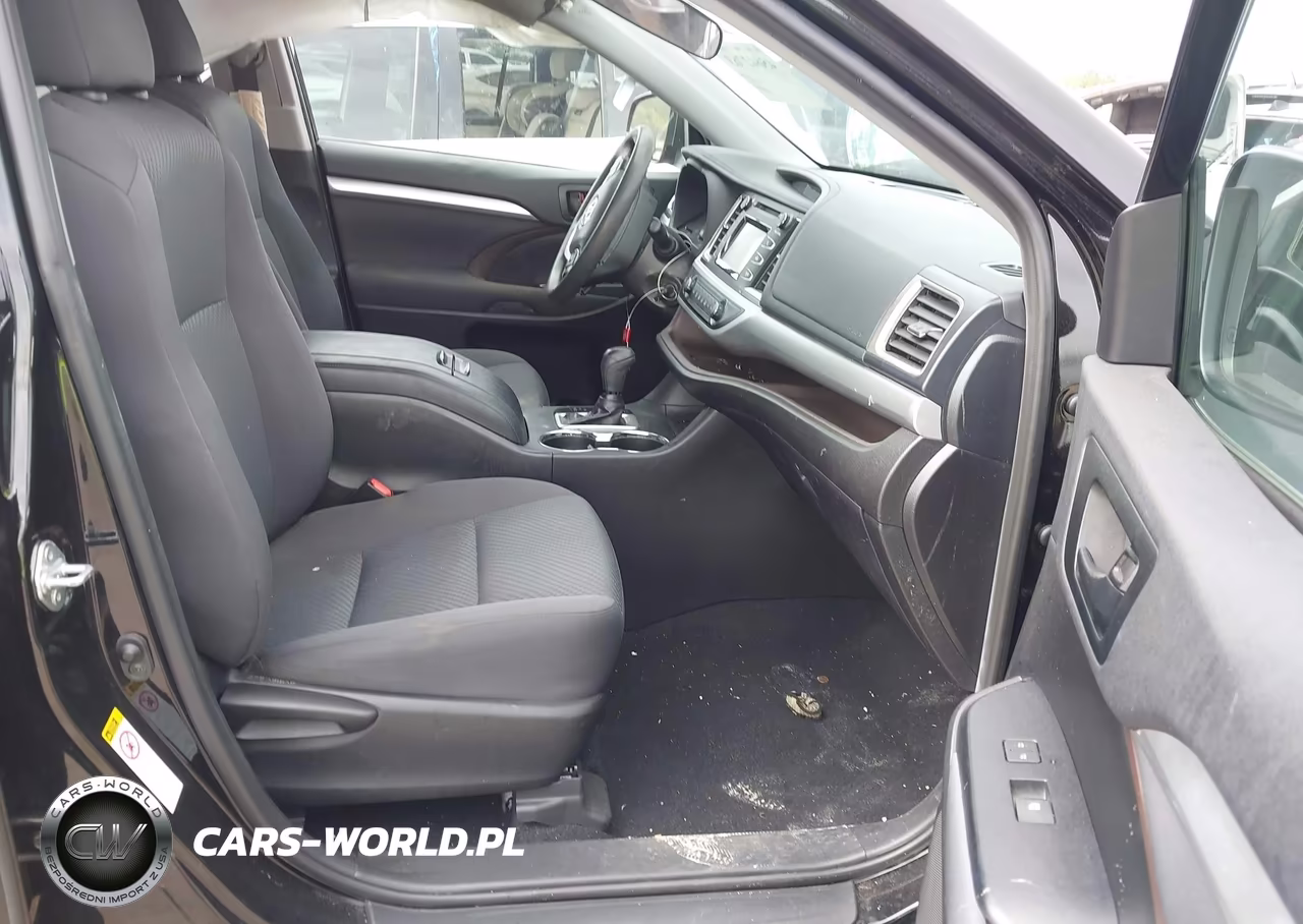 2019 Toyota Highlander Le VIN:5TDZARFH4KS061549 - 5