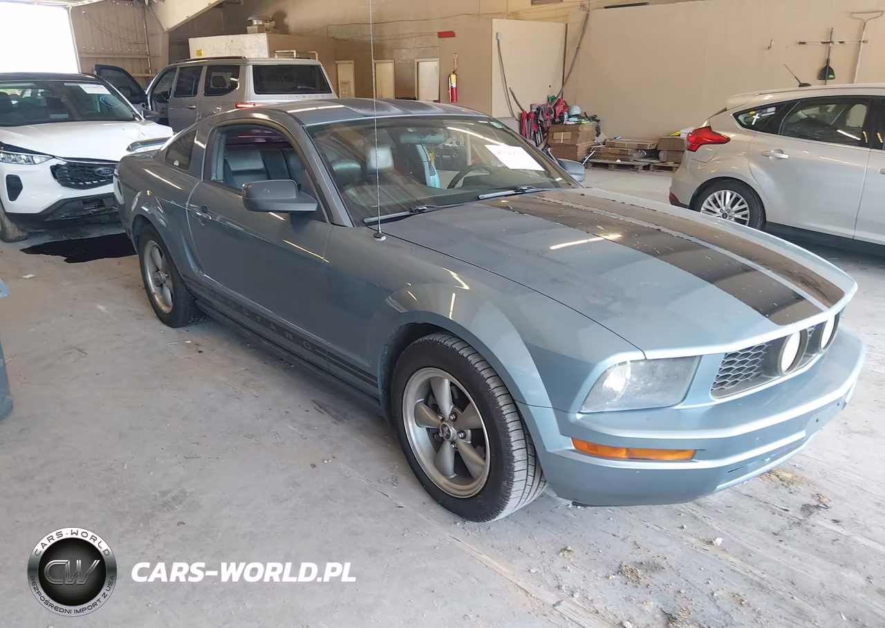 2005 Ford Mustang V6 Deluxe-V6 Premium