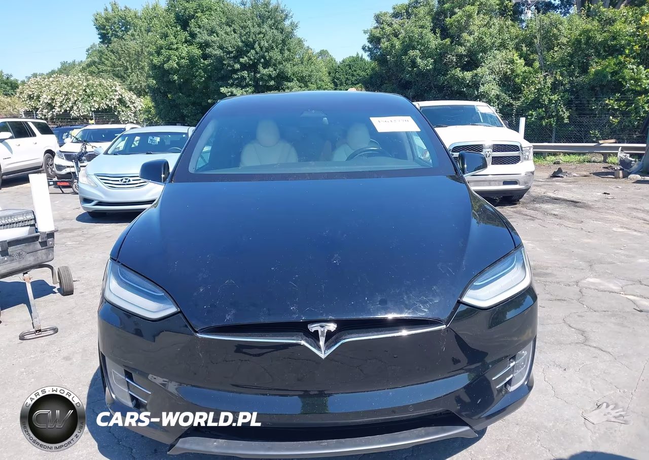 2020 Tesla Model X VIN:5YJXCAE2XLF300897 - 12