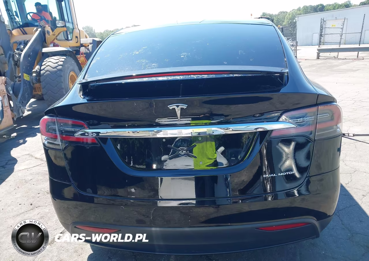 2020 Tesla Model X VIN:5YJXCAE2XLF300897 - 16