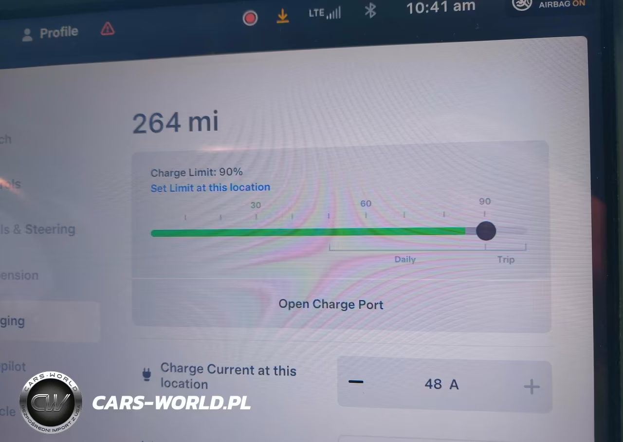 2020 Tesla Model X VIN:5YJXCAE2XLF300897 - 17