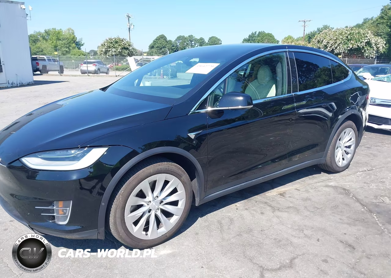 2020 Tesla Model X VIN:5YJXCAE2XLF300897 - 2