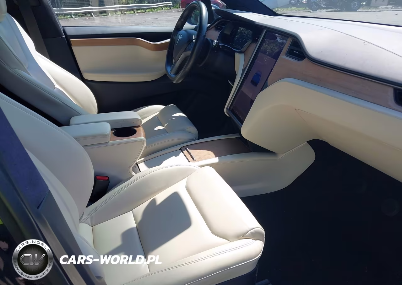 2020 Tesla Model X VIN:5YJXCAE2XLF300897 - 5